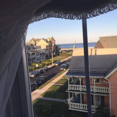 The Carriage House Bed & Breakfast Ocean Grove Exterior photo